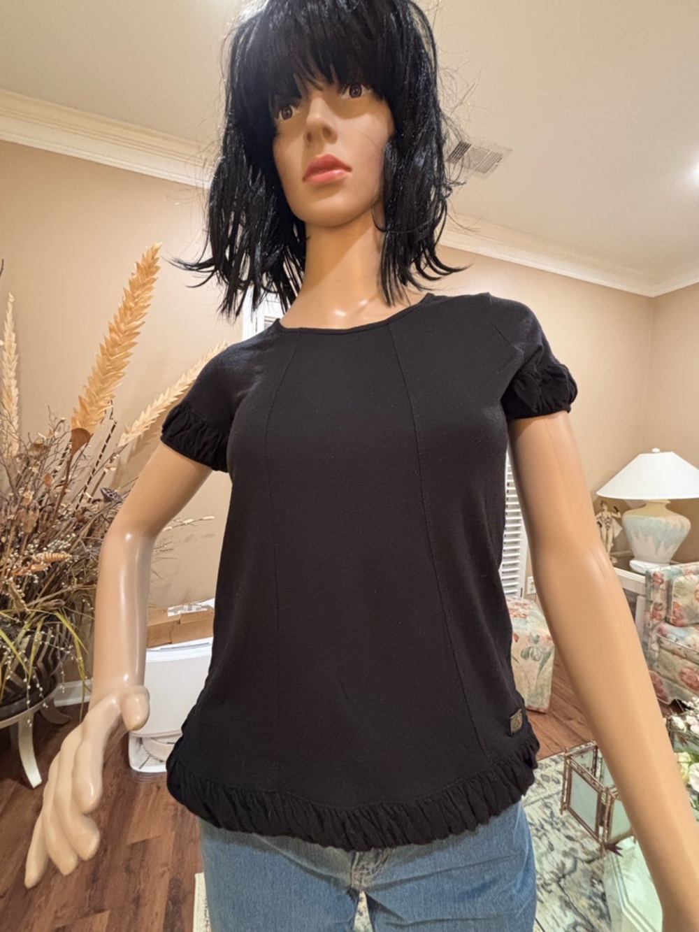 Burberry Black Short Sleeve Ruffle-Hem Tee